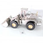 L574 Cargadora de ruedas 1/16 KIT + Hidráulica + Electrónica